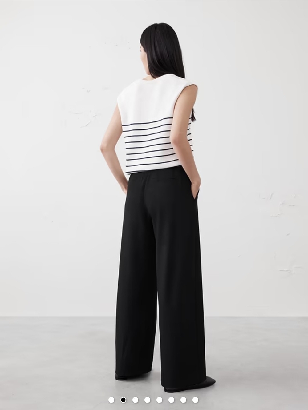 Banana Republic Hayden Navy Wide-Leg Tailored Pants - Picture 10 of 13